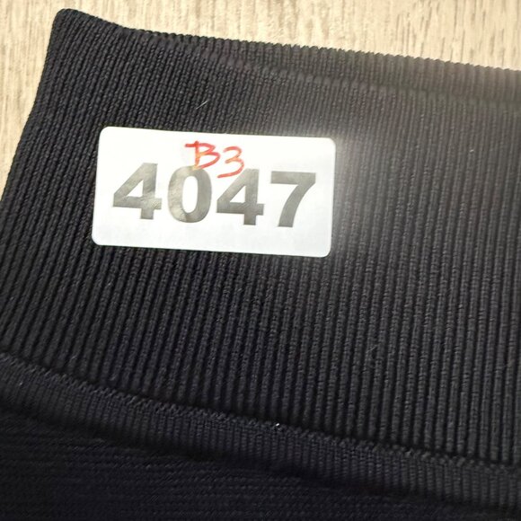 A.L.C. Black & White Chevron Stripe Knit Skirt Asymmetrical Hem Womens - Picture 12 of 12